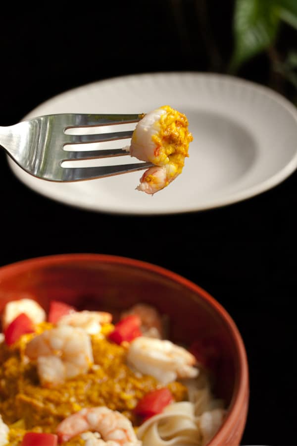Indian Style Pasta with Prawns and Spicy Yogurt Lemon Sauce #stepbystep #recipe masalaherb.com