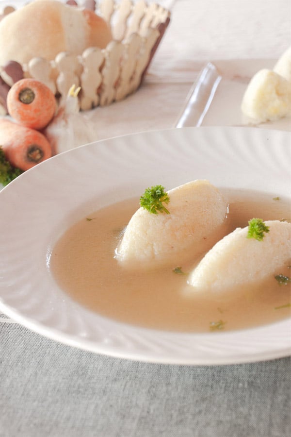 Vegetable Consommé with Semolina Dumplings - Grießknödel for #Sundaysupper #stepbystep #recipe masalaherb.com